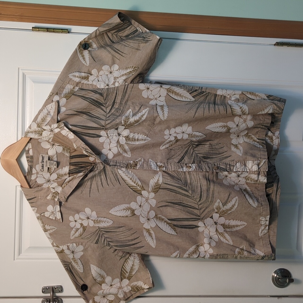 Vintage Hawaiian shirt